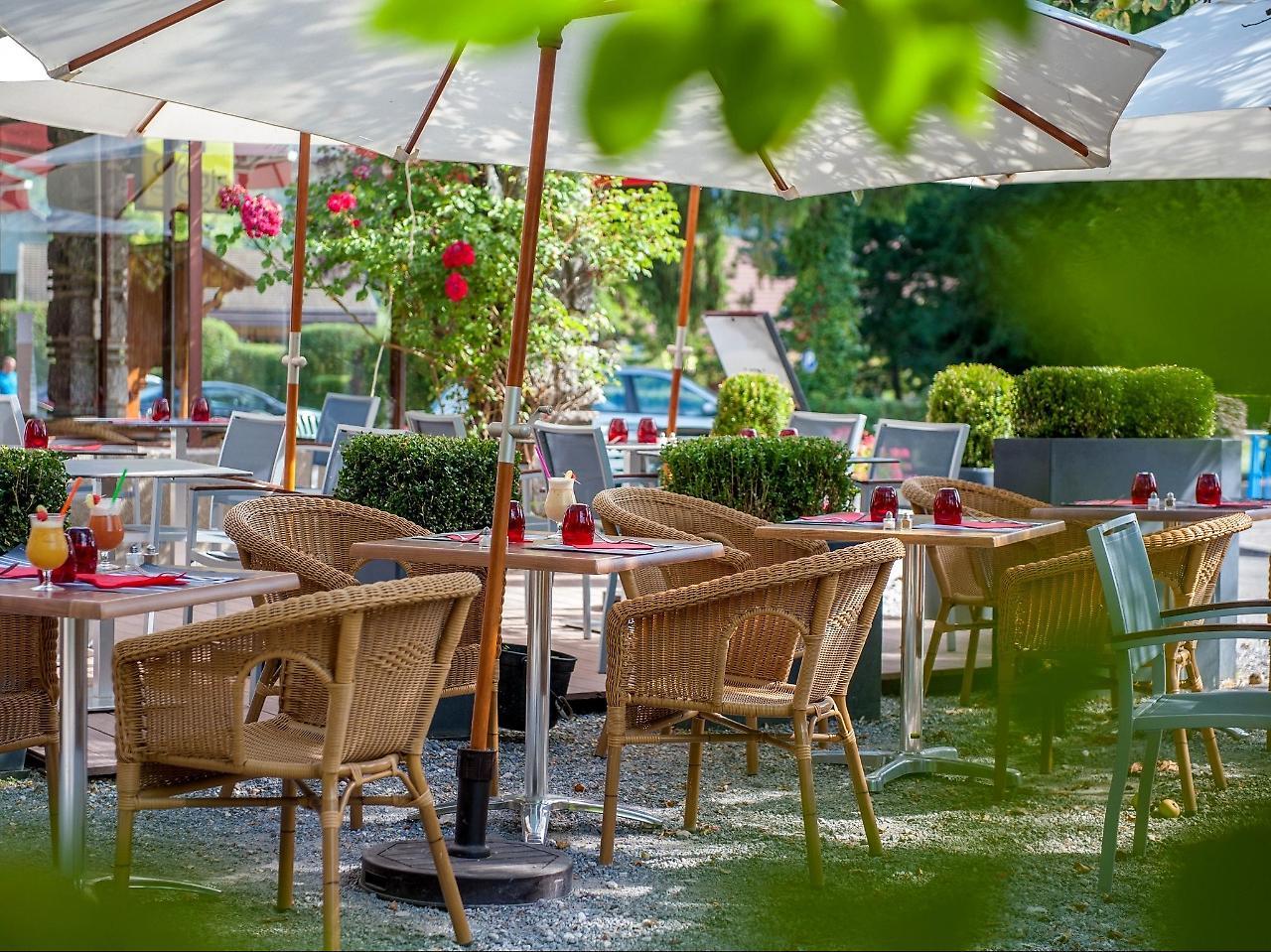 L'Arcalod & Bistrot Jeanne - Lac D'Annecy - Hotel Restaurant Spa Doussard Exterior photo